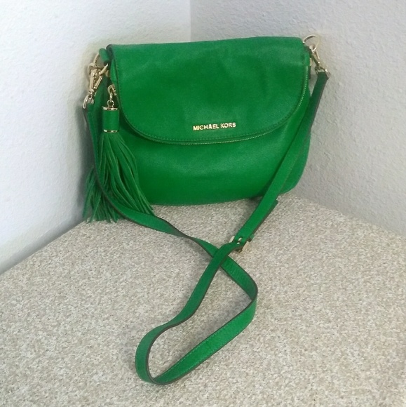 Michael Kors Handbags - Michael Kors Bedford Tassel Convertible Bag
